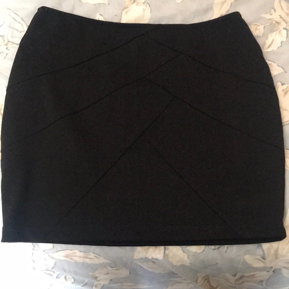 Short black skirt